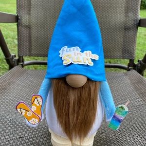 Gnome fun in the sun